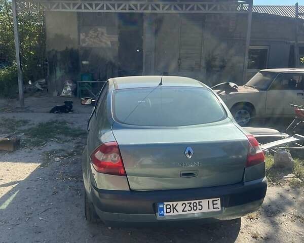 Зеленый Рено Меган, объемом двигателя 1.4 л и пробегом 310 тыс. км за 3700 $, фото 1 на Automoto.ua