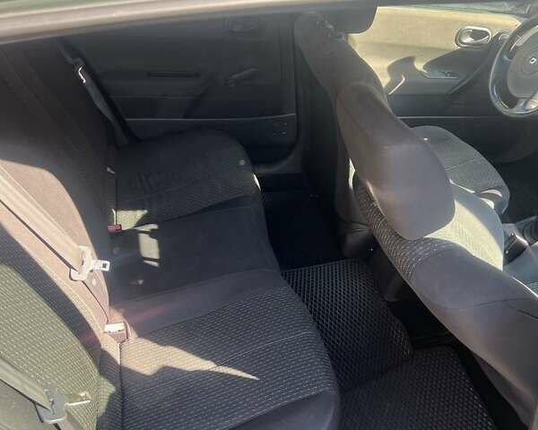 Зеленый Рено Меган, объемом двигателя 1.4 л и пробегом 310 тыс. км за 3700 $, фото 4 на Automoto.ua