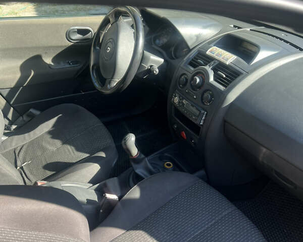 Зеленый Рено Меган, объемом двигателя 1.39 л и пробегом 320 тыс. км за 3500 $, фото 7 на Automoto.ua