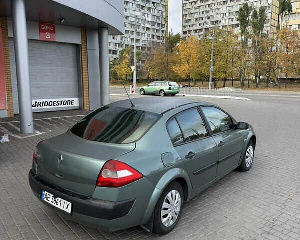 Рено Меган 2004 в Днепре (Днепропетровске) на Automoto.ua Зеленый Рено Меган, объемом двигателя 1.39 л и пробегом 373 тыс. км за 2650 $, фото 1 на Automoto.ua