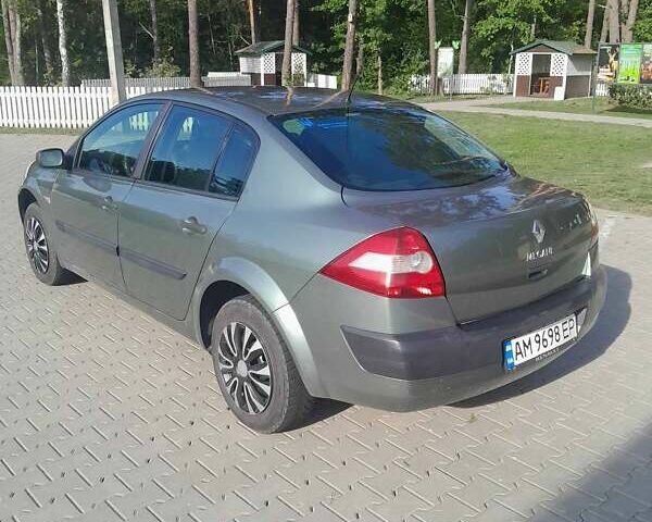 Зеленый Рено Меган, объемом двигателя 1.6 л и пробегом 281 тыс. км за 5200 $, фото 5 на Automoto.ua