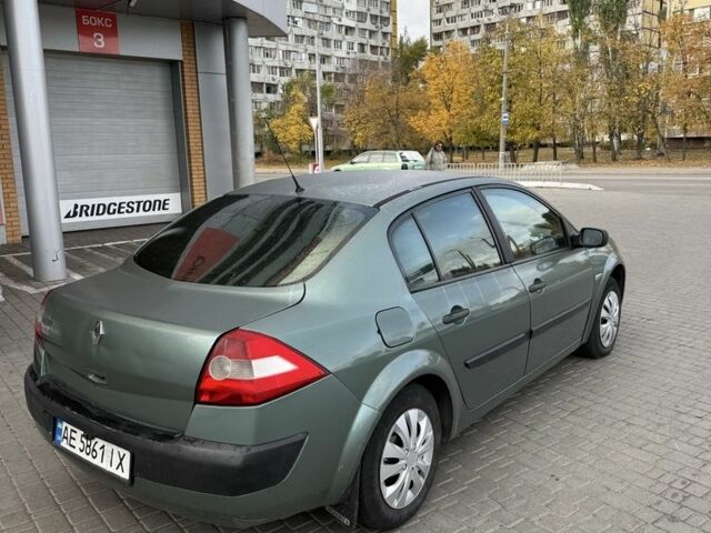 Зеленый Рено Меган, объемом двигателя 1.4 л и пробегом 250 тыс. км за 2650 $, фото 2 на Automoto.ua