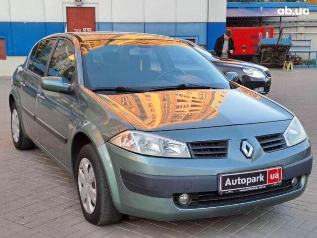 Зеленый Рено Меган, объемом двигателя 1.6 л и пробегом 230 тыс. км за 5740 $, фото 2 на Automoto.ua