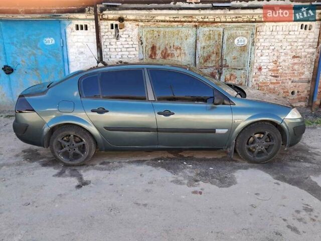 Зеленый Рено Меган, объемом двигателя 1.6 л и пробегом 360 тыс. км за 3900 $, фото 1 на Automoto.ua