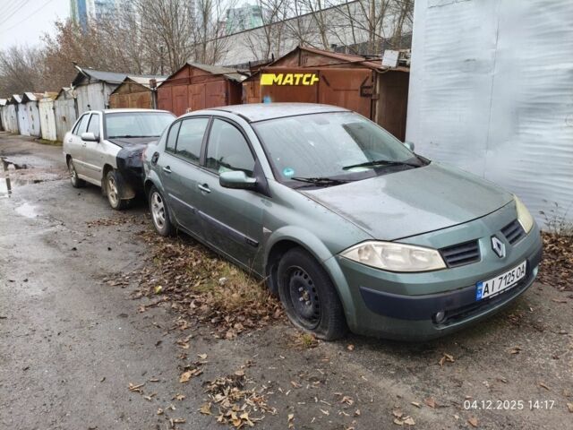 Зеленый Рено Меган, объемом двигателя 1.6 л и пробегом 250 тыс. км за 999 $, фото 9 на Automoto.ua