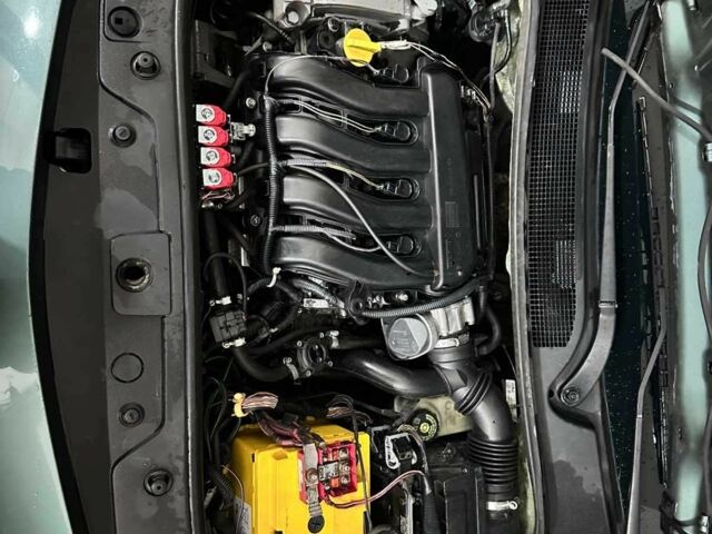 Зеленый Рено Меган, объемом двигателя 1.6 л и пробегом 226 тыс. км за 3800 $, фото 15 на Automoto.ua