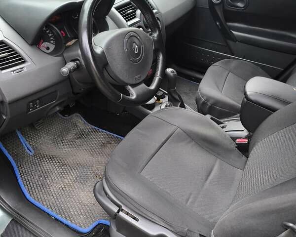 Зелений Рено Меган, об'ємом двигуна 1.39 л та пробігом 240 тис. км за 4250 $, фото 6 на Automoto.ua