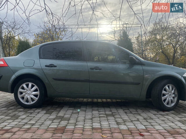 Зелений Рено Меган, об'ємом двигуна 1.6 л та пробігом 270 тис. км за 4500 $, фото 2 на Automoto.ua