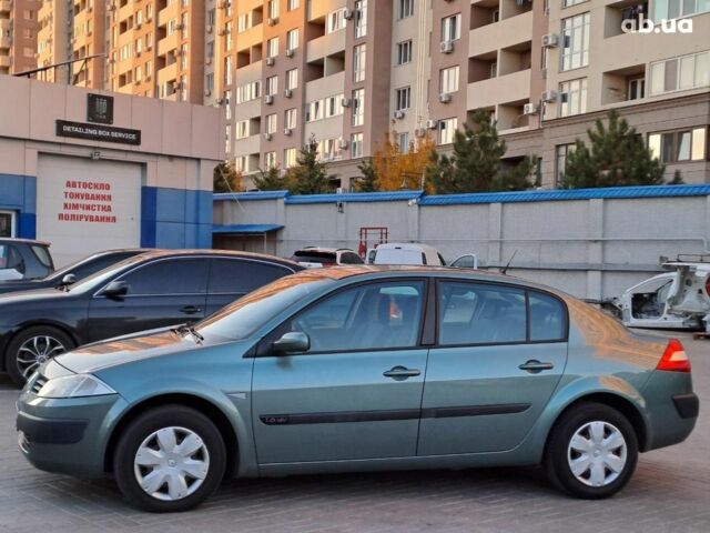 Зеленый Рено Меган, объемом двигателя 1.6 л и пробегом 230 тыс. км за 5740 $, фото 6 на Automoto.ua