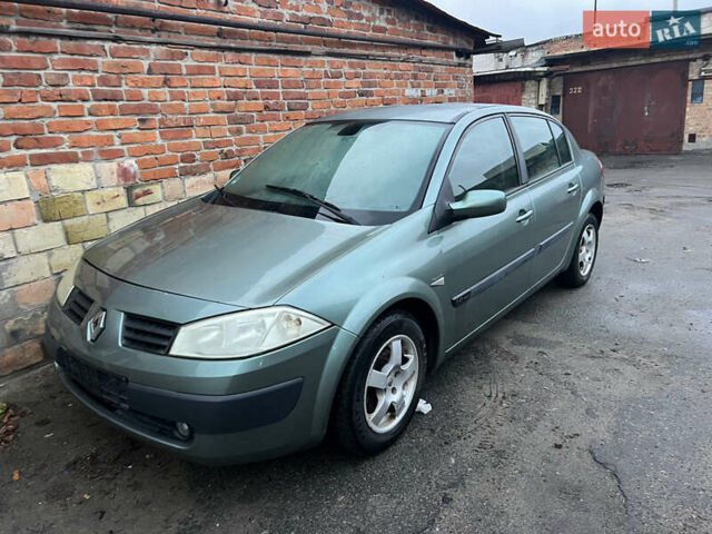 Зелений Рено Меган, об'ємом двигуна 1.6 л та пробігом 220 тис. км за 1350 $, фото 12 на Automoto.ua