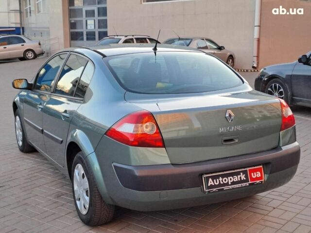 Зеленый Рено Меган, объемом двигателя 1.6 л и пробегом 230 тыс. км за 5740 $, фото 5 на Automoto.ua