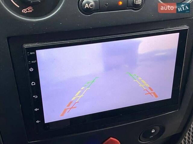 Зелений Рено Меган, об'ємом двигуна 1.39 л та пробігом 240 тис. км за 4790 $, фото 17 на Automoto.ua