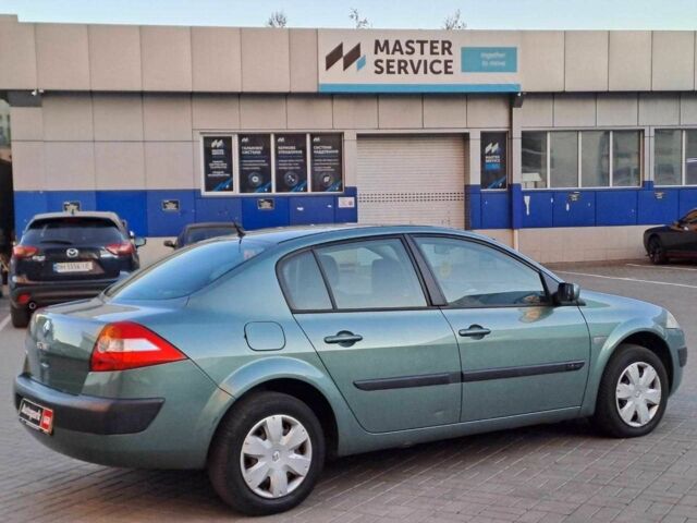 Зеленый Рено Меган, объемом двигателя 1.6 л и пробегом 230 тыс. км за 5740 $, фото 3 на Automoto.ua