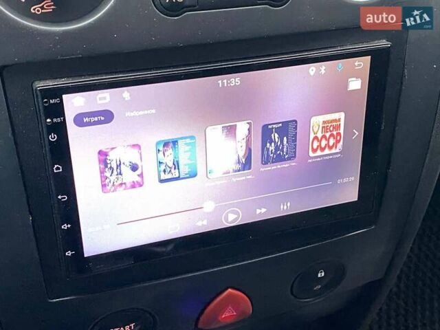 Зелений Рено Меган, об'ємом двигуна 1.39 л та пробігом 240 тис. км за 4790 $, фото 16 на Automoto.ua