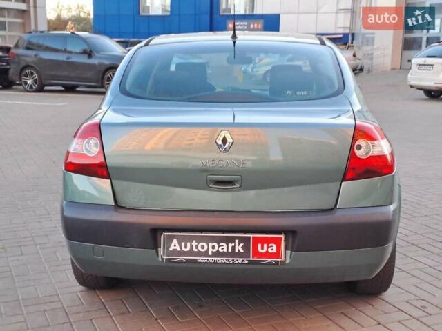 Зеленый Рено Меган, объемом двигателя 1.6 л и пробегом 230 тыс. км за 5740 $, фото 4 на Automoto.ua