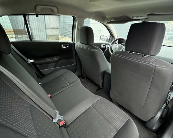 Зеленый Рено Меган, объемом двигателя 1.6 л и пробегом 226 тыс. км за 3700 $, фото 16 на Automoto.ua