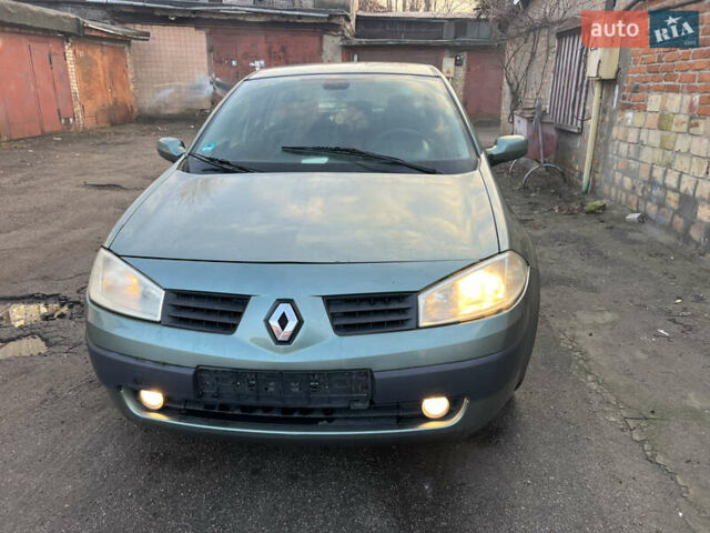 Зелений Рено Меган, об'ємом двигуна 1.6 л та пробігом 220 тис. км за 1350 $, фото 3 на Automoto.ua