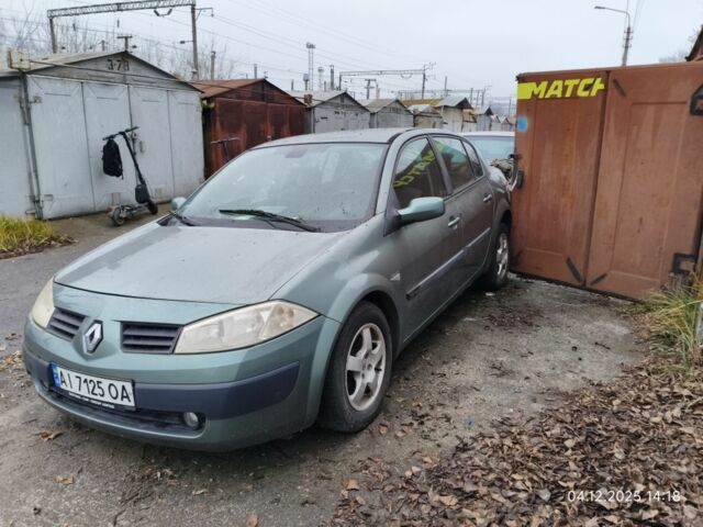 Зеленый Рено Меган, объемом двигателя 1.6 л и пробегом 250 тыс. км за 999 $, фото 1 на Automoto.ua