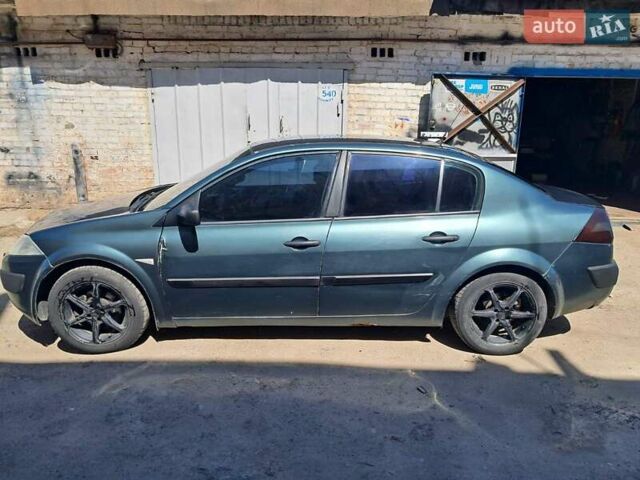 Зеленый Рено Меган, объемом двигателя 1.6 л и пробегом 360 тыс. км за 3900 $, фото 3 на Automoto.ua