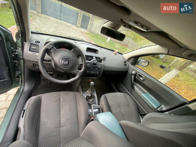 Зелений Рено Меган, об'ємом двигуна 1.6 л та пробігом 270 тис. км за 4500 $, фото 7 на Automoto.ua