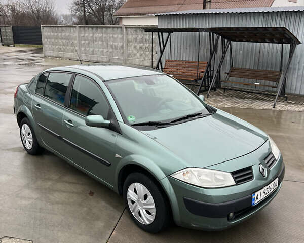 Зеленый Рено Меган, объемом двигателя 1.6 л и пробегом 226 тыс. км за 3700 $, фото 9 на Automoto.ua