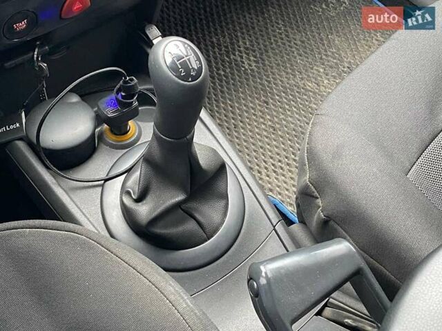 Зелений Рено Меган, об'ємом двигуна 1.39 л та пробігом 240 тис. км за 4790 $, фото 19 на Automoto.ua