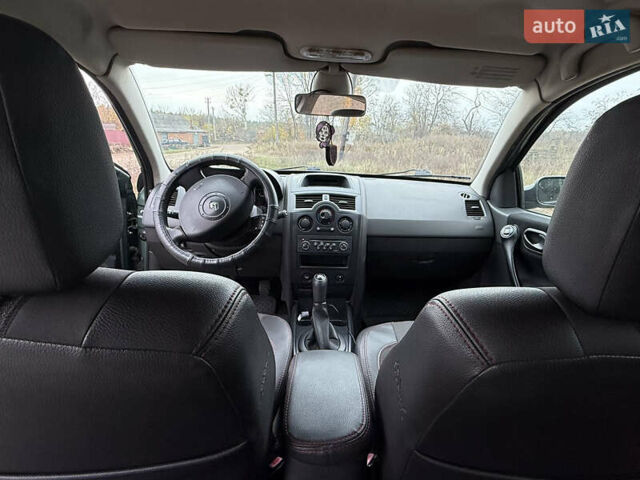 Зеленый Рено Меган, объемом двигателя 1.6 л и пробегом 257 тыс. км за 4500 $, фото 4 на Automoto.ua
