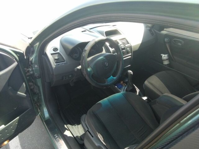 Зелений Рено Меган, об'ємом двигуна 1.6 л та пробігом 272 тис. км за 4300 $, фото 5 на Automoto.ua