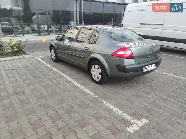 Зеленый Рено Меган, объемом двигателя 1.6 л и пробегом 230 тыс. км за 5300 $, фото 2 на Automoto.ua