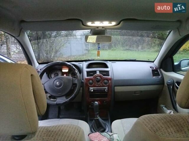 Зеленый Рено Меган, объемом двигателя 1.6 л и пробегом 301 тыс. км за 3600 $, фото 19 на Automoto.ua