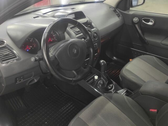 Зелений Рено Меган, об'ємом двигуна 1.5 л та пробігом 280 тис. км за 4500 $, фото 4 на Automoto.ua