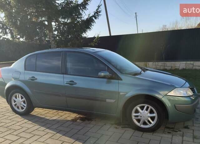 Зеленый Рено Меган, объемом двигателя 1.39 л и пробегом 180 тыс. км за 4499 $, фото 2 на Automoto.ua