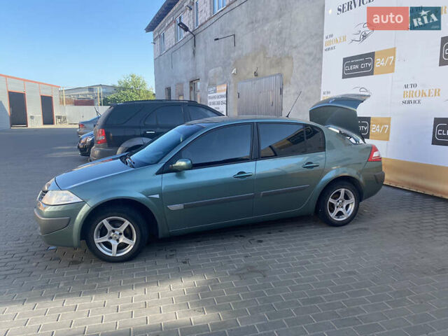 Зеленый Рено Меган, объемом двигателя 1.6 л и пробегом 170 тыс. км за 5200 $, фото 4 на Automoto.ua