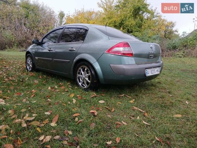 Зеленый Рено Меган, объемом двигателя 1.6 л и пробегом 301 тыс. км за 3600 $, фото 16 на Automoto.ua