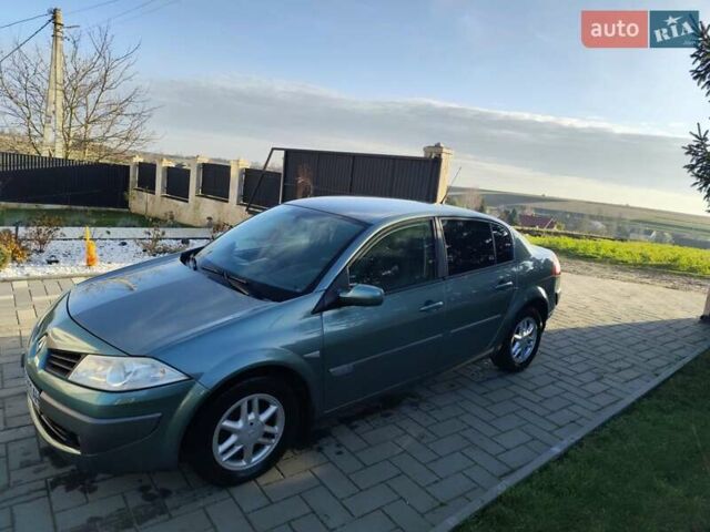 Зеленый Рено Меган, объемом двигателя 1.39 л и пробегом 180 тыс. км за 4499 $, фото 1 на Automoto.ua