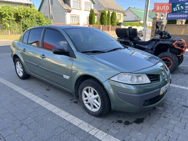 Зеленый Рено Меган, объемом двигателя 1.39 л и пробегом 270 тыс. км за 2949 $, фото 11 на Automoto.ua