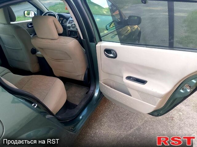 Зеленый Рено Меган, объемом двигателя 1.6 л и пробегом 0 тыс. км за 3950 $, фото 11 на Automoto.ua