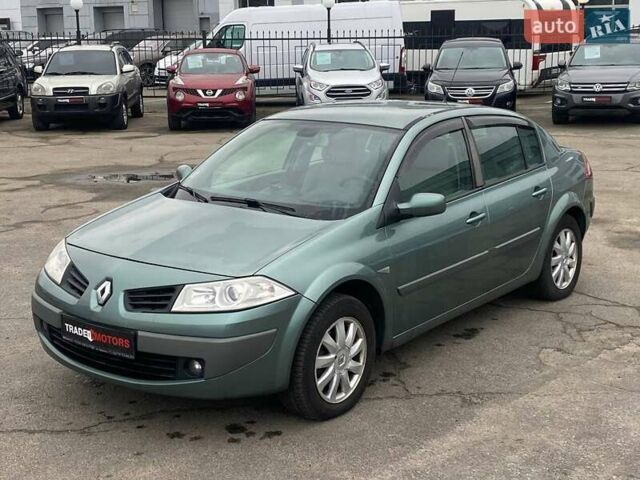 Рено Меган 2007 в Киеве на Automoto.ua Зеленый Рено Меган, объемом двигателя 1.6 л и пробегом 346 тыс. км за 3990 $, фото 2 на Automoto.ua