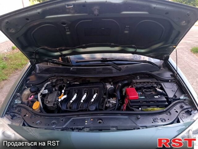 Зеленый Рено Меган, объемом двигателя 1.6 л и пробегом 0 тыс. км за 3950 $, фото 5 на Automoto.ua