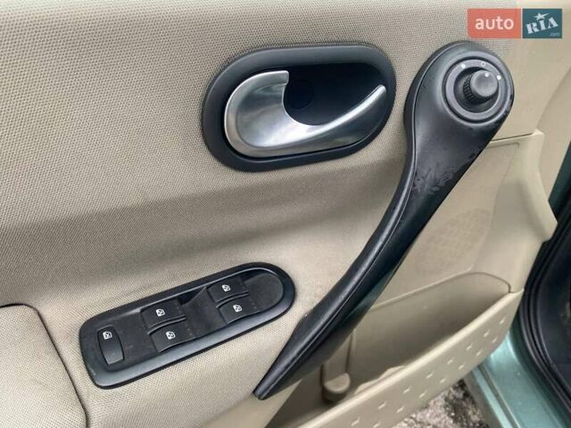 Рено Меган 2007 в Киеве на Automoto.ua Зеленый Рено Меган, объемом двигателя 1.6 л и пробегом 346 тыс. км за 3990 $, фото 15 на Automoto.ua