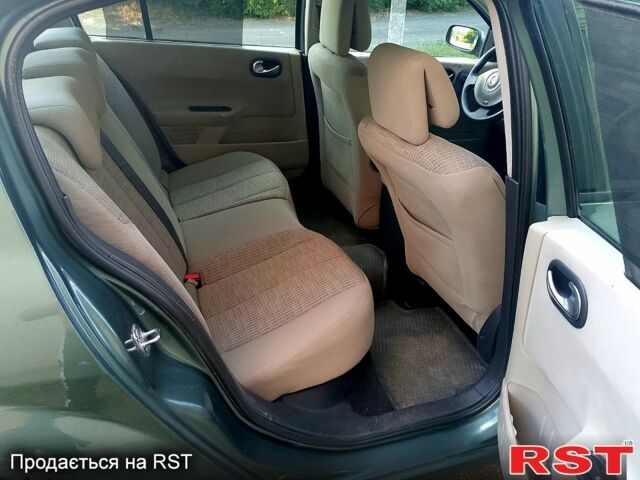 Зеленый Рено Меган, объемом двигателя 1.6 л и пробегом 0 тыс. км за 3950 $, фото 10 на Automoto.ua