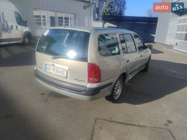 Зелений Рено Меган, об'ємом двигуна 1.4 л та пробігом 128 тис. км за 3999 $, фото 6 на Automoto.ua