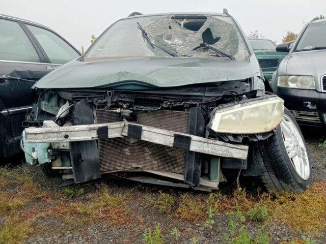 Зелений Рено Меган, об'ємом двигуна 1.6 л та пробігом 250 тис. км за 500 $, фото 4 на Automoto.ua