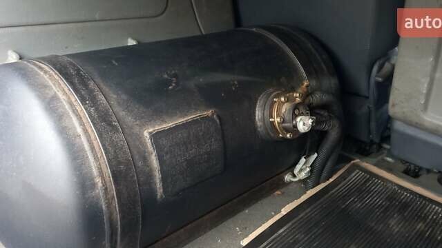 Зеленый Рено Меган, объемом двигателя 2 л и пробегом 333 тыс. км за 4500 $, фото 7 на Automoto.ua