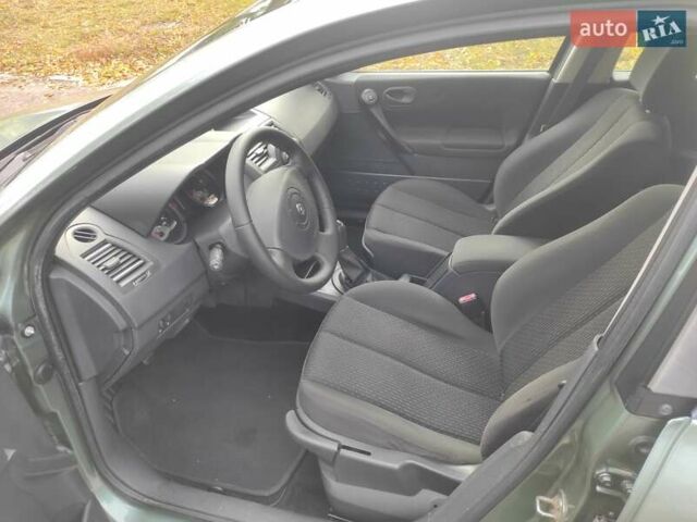 Зелений Рено Меган, об'ємом двигуна 1.6 л та пробігом 158 тис. км за 4990 $, фото 11 на Automoto.ua