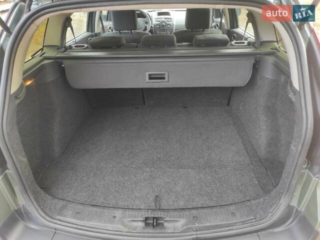 Зелений Рено Меган, об'ємом двигуна 1.6 л та пробігом 158 тис. км за 4990 $, фото 21 на Automoto.ua