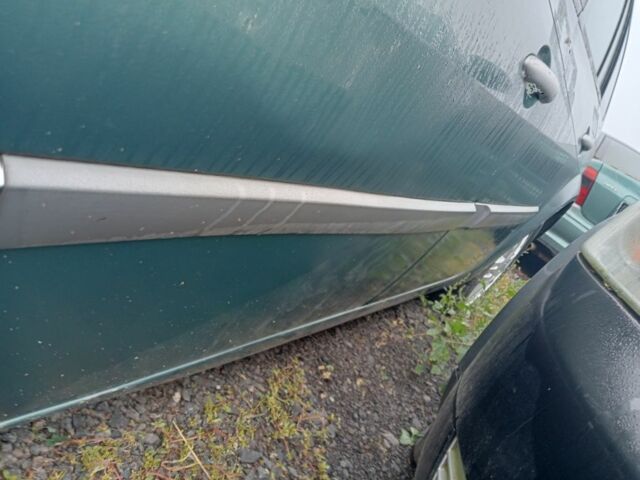 Зелений Рено Меган, об'ємом двигуна 1.6 л та пробігом 250 тис. км за 500 $, фото 2 на Automoto.ua