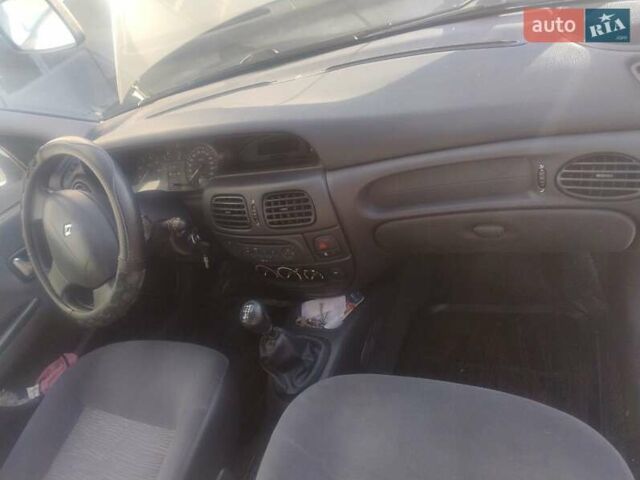 Зелений Рено Меган, об'ємом двигуна 1.4 л та пробігом 128 тис. км за 3999 $, фото 4 на Automoto.ua