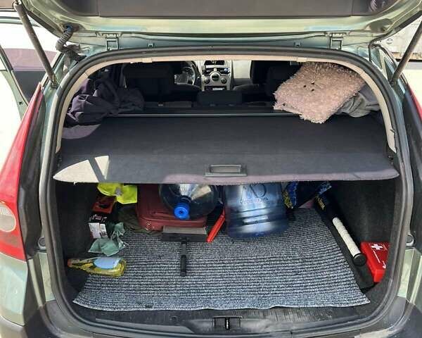 Зелений Рено Меган, об'ємом двигуна 1.87 л та пробігом 323 тис. км за 3599 $, фото 9 на Automoto.ua