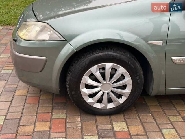 Зелений Рено Меган, об'ємом двигуна 2 л та пробігом 200 тис. км за 4600 $, фото 13 на Automoto.ua